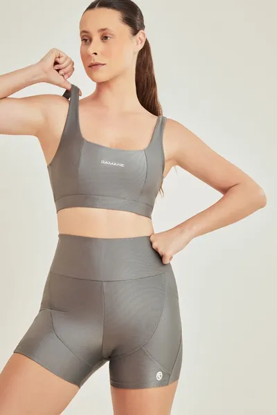 Short Curto c/ Bolso Cinza | BOLD BALANCE