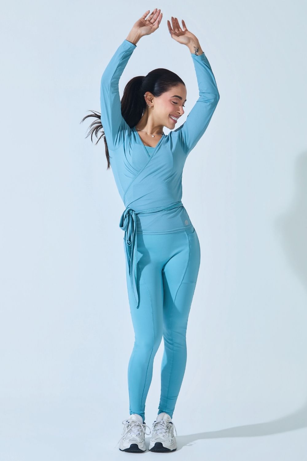 Blusa Cropped Transapassada Azul | GAMANE FITNESS
