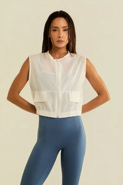 Colete Cropped Tactel Branco | METROPOLITAN