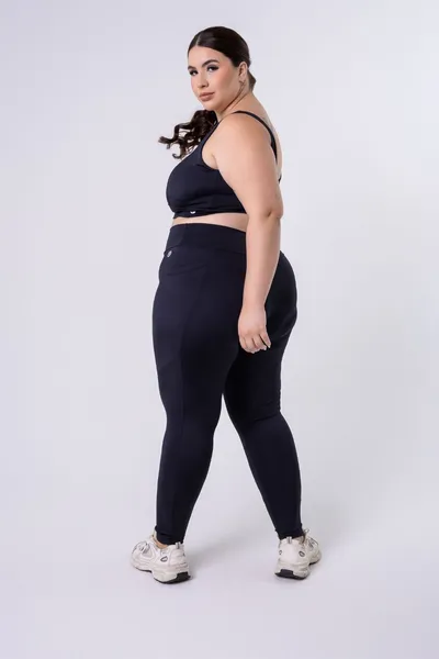 Top Alça Fina Plus Preto | LINHA PLUS