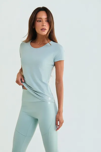 Blusa c/ Detalhe Na Costa Verde Claro | PEAK